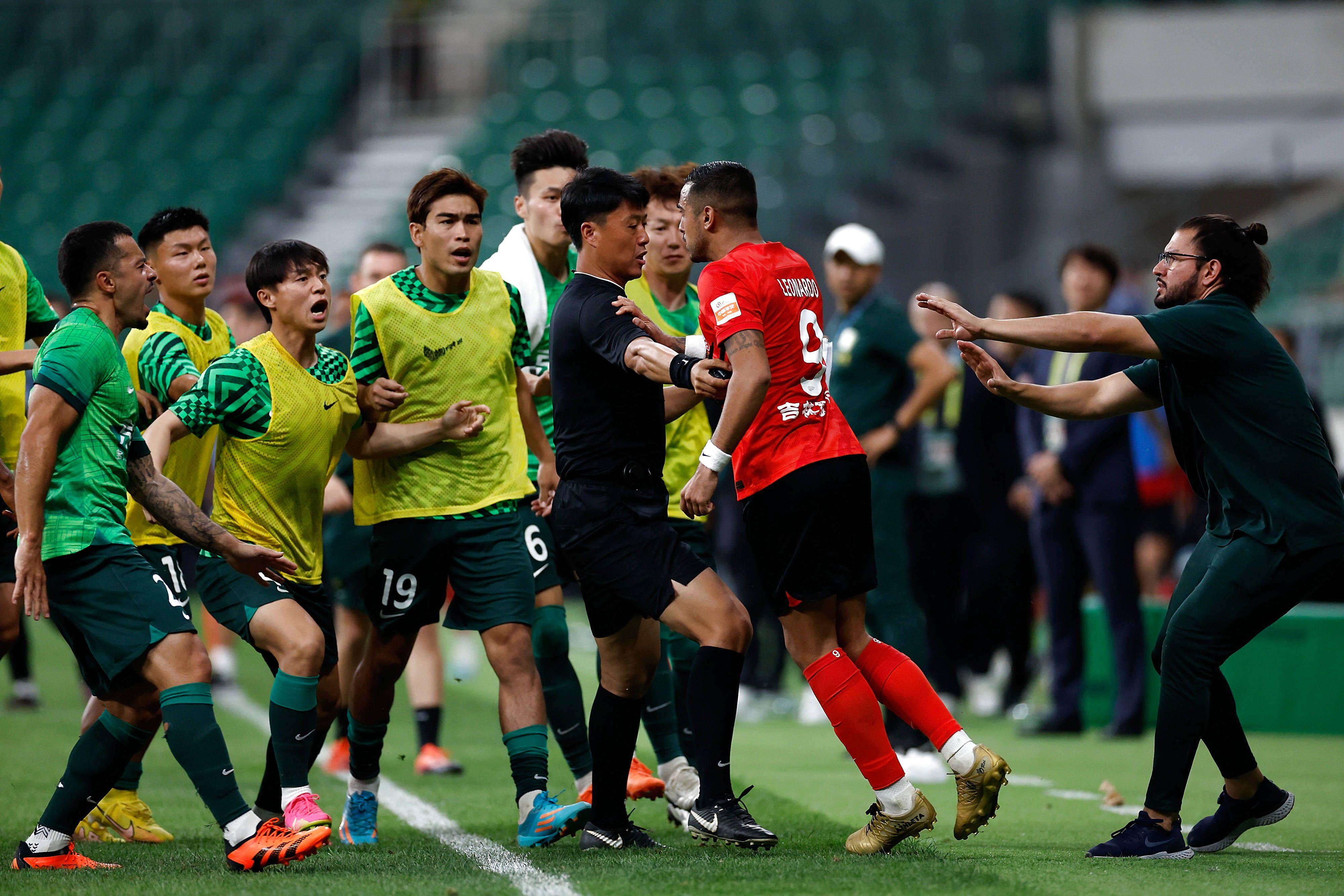 阿森纳4-3卢顿暂5分领跑北京时间12月6日凌晨4:15，2023-24赛季英超联赛第15轮，阿森纳客战卢顿。